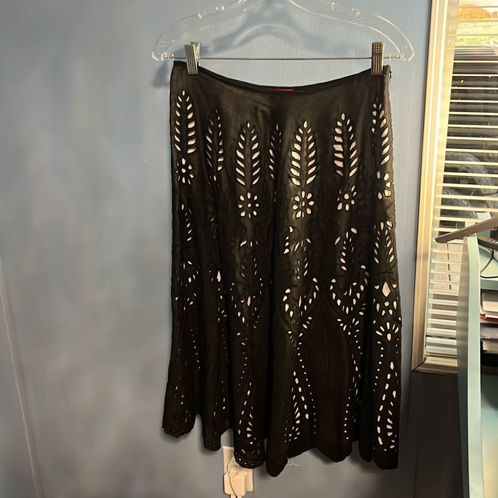 V Cristina black dress